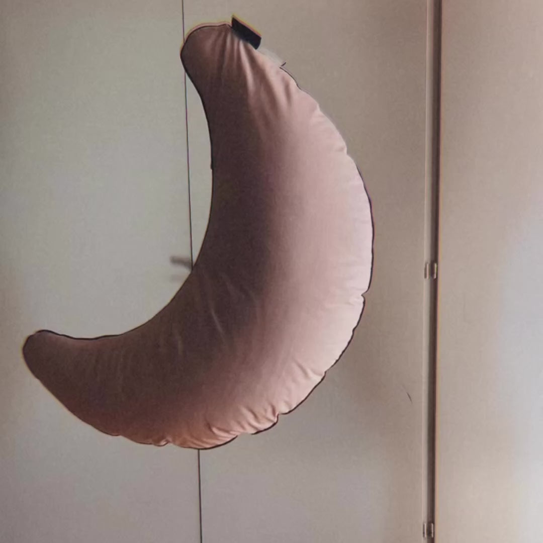 Månepude til børneværelse